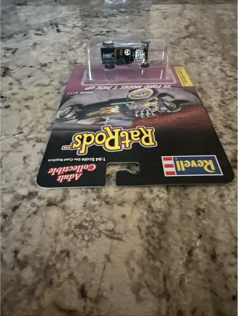 Revell 1925 Ford Model T Pick Up black Rat Rods Issue #111 1:64 READ DESCRIPTION